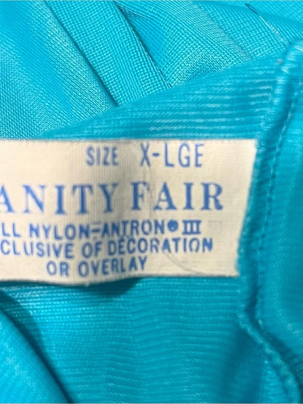Vanity Fair women’s XL teal blue sleeveless nylon nightgown.